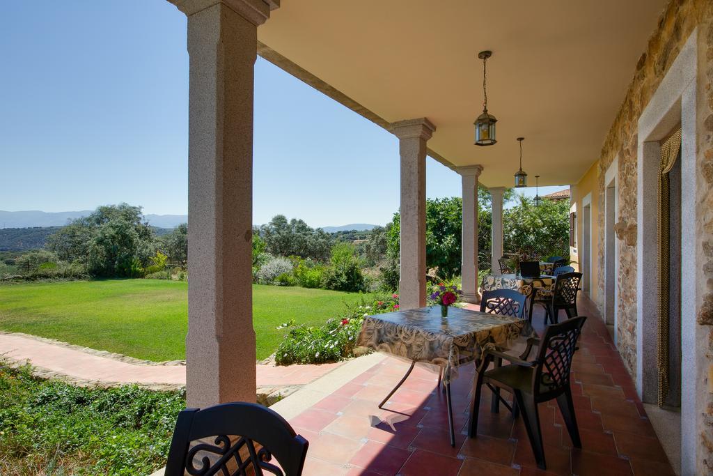 Apartamentos El Jardin Del Poeta Guijo de Granadilla Chambre photo