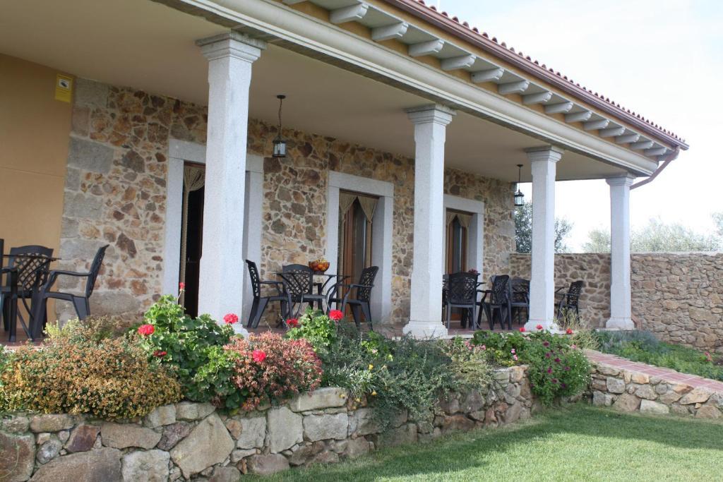 Apartamentos El Jardin Del Poeta Guijo de Granadilla Chambre photo