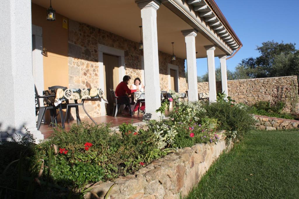 Apartamentos El Jardin Del Poeta Guijo de Granadilla Chambre photo