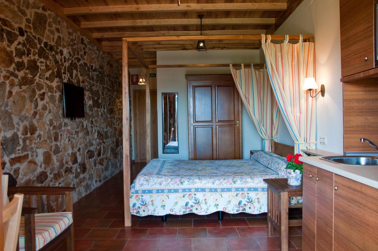 Apartamentos El Jardin Del Poeta Guijo de Granadilla Extérieur photo